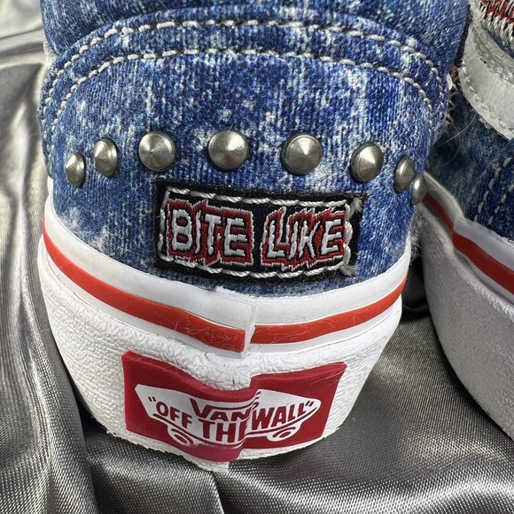 VANS Unisex Sneakers Youth Sz 11.5 Cobra‎ Kai Blue Eagle Fang Logo Karate Skater - Picture 8 of 16